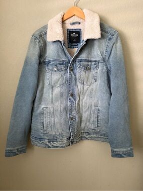 Hollister | Denim Jacket with Sherpa |